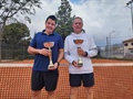 Santos Bustos, campeón de Plata de Wimbledon. Adrián Jiménez, subcampeón.