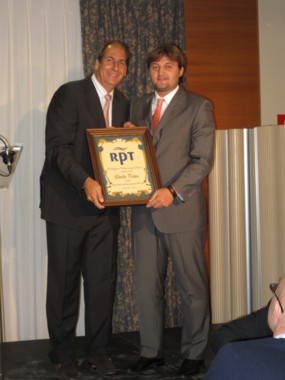 Israel García Montejo, director de World Tennis, distinguido como mejor medio de comunicación.