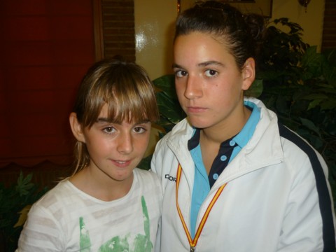 Alba Fernández y Nuria Díez, dos jovencitas con mucho tenis.